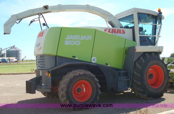 image for item 1003 2004 Claas Jaguar 900 forage harvester