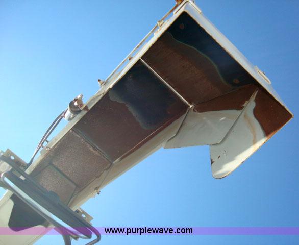 image for item 1003 2004 Claas Jaguar 900 forage harvester