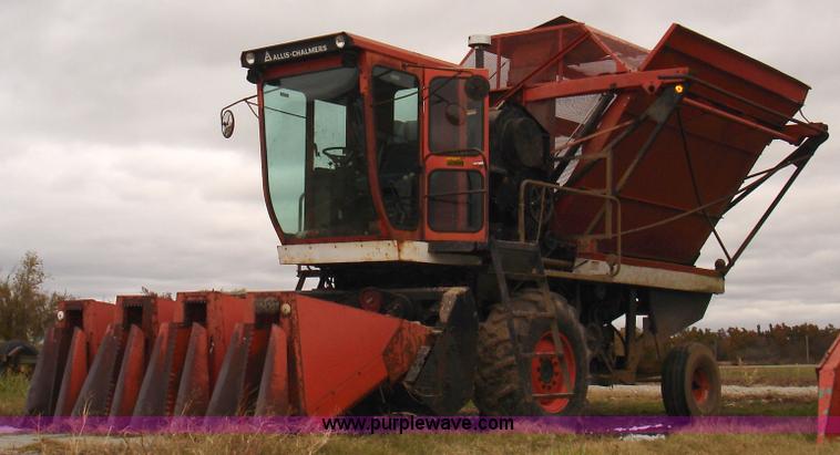 image for item 1701 Allis Chalmers self-propelled cotton stripper