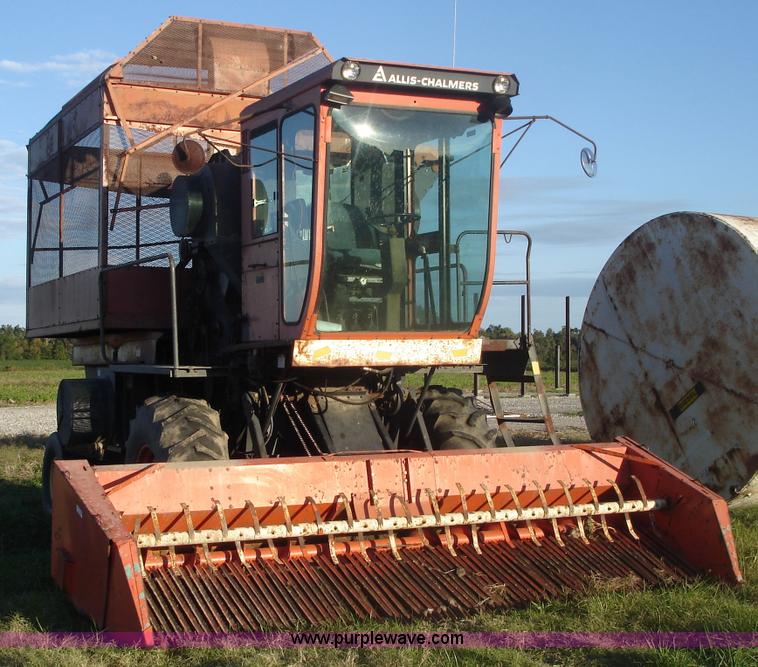 image for item 1702 Allis Chalmers self-propelled cotton stripper