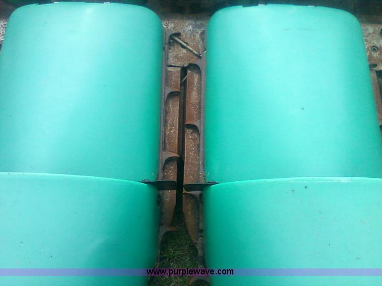 image for item 1903 1993 John Deere 893 corn head