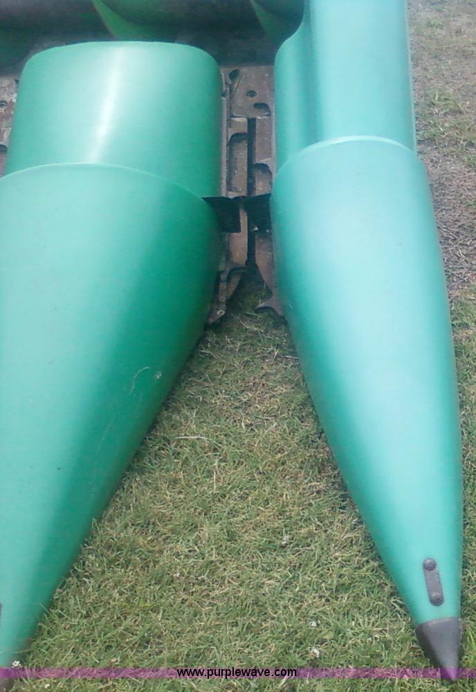 image for item 1903 1993 John Deere 893 corn head