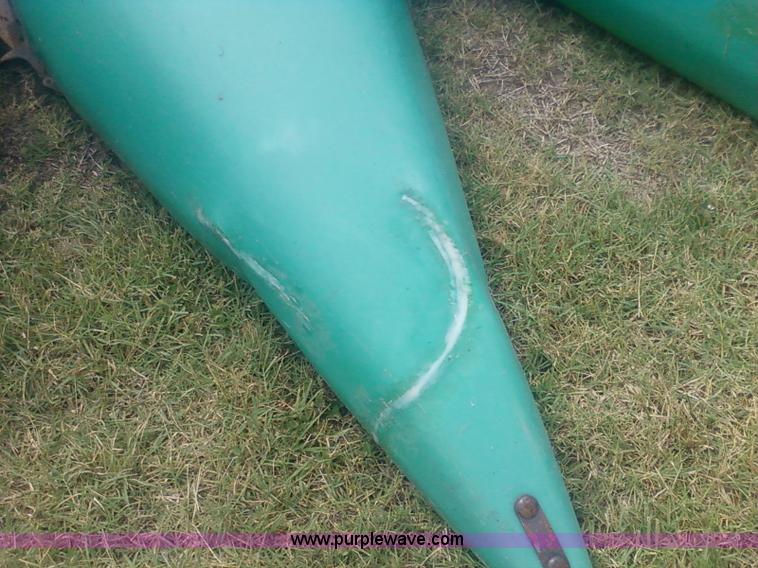 image for item 1903 1993 John Deere 893 corn head