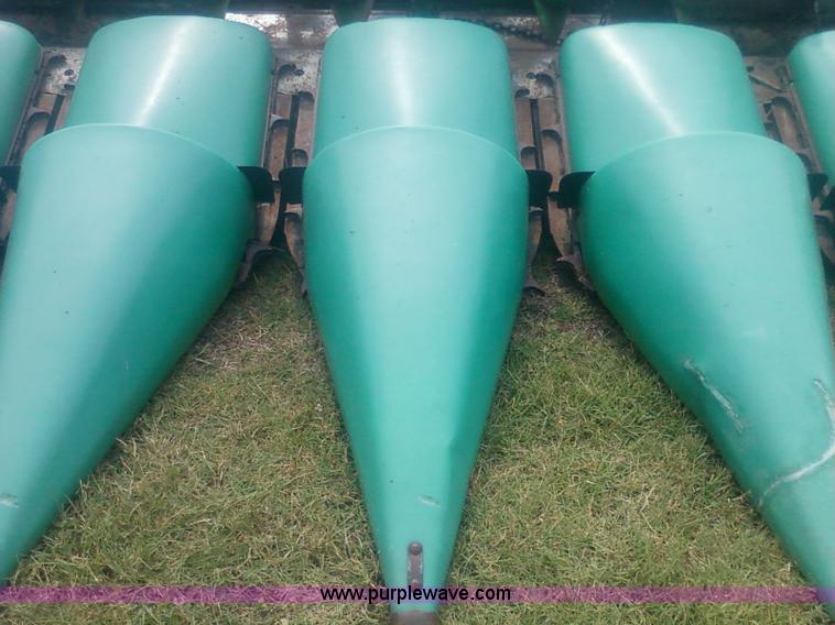 image for item 1903 1993 John Deere 893 corn head