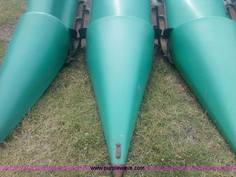 image for item 1903 1993 John Deere 893 corn head