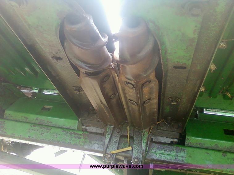 image for item 1903 1993 John Deere 893 corn head