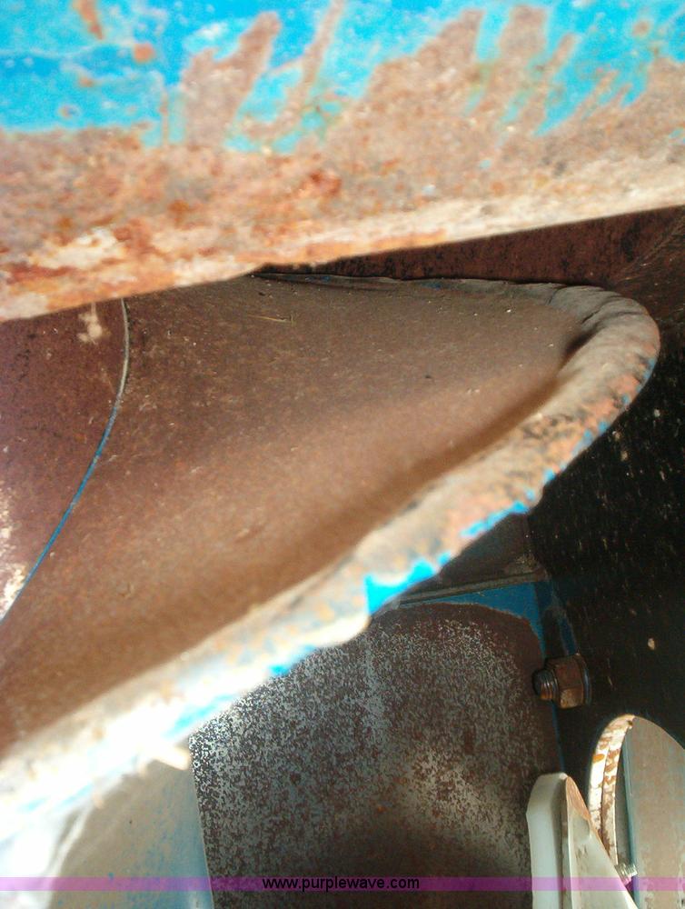 image for item 1910 Kinze 800 grain cart