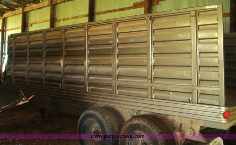 image for item 1954 Loadmaster fifth wheel grain trailer