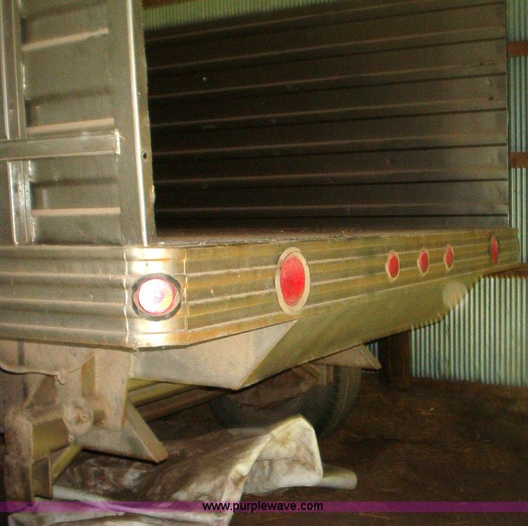 image for item 1954 Loadmaster fifth wheel grain trailer