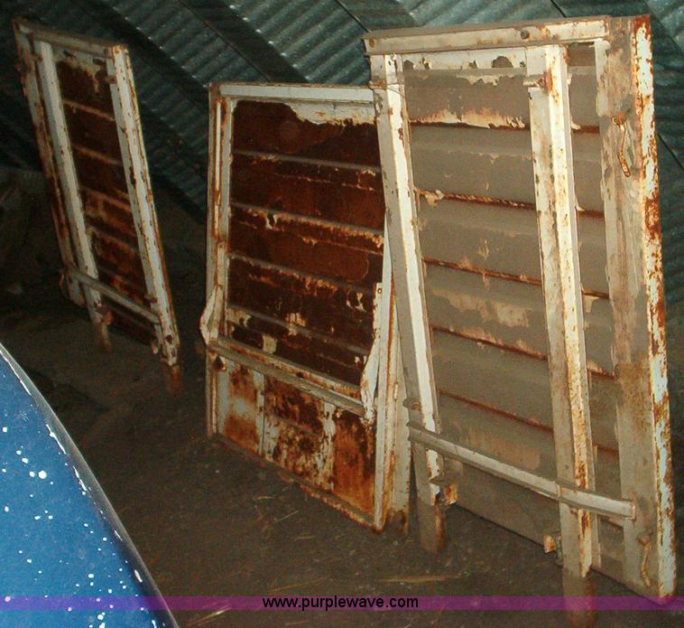 image for item 1954 Loadmaster fifth wheel grain trailer