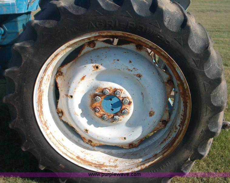 image for item 1958 Ford 5000 tractor