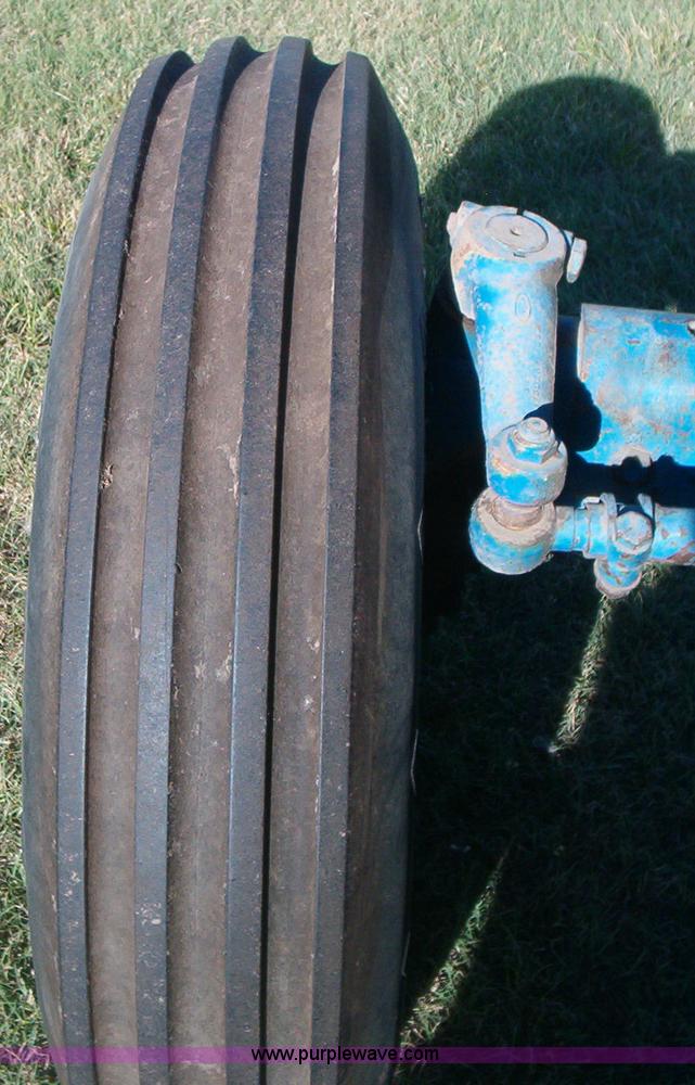 image for item 1958 Ford 5000 tractor