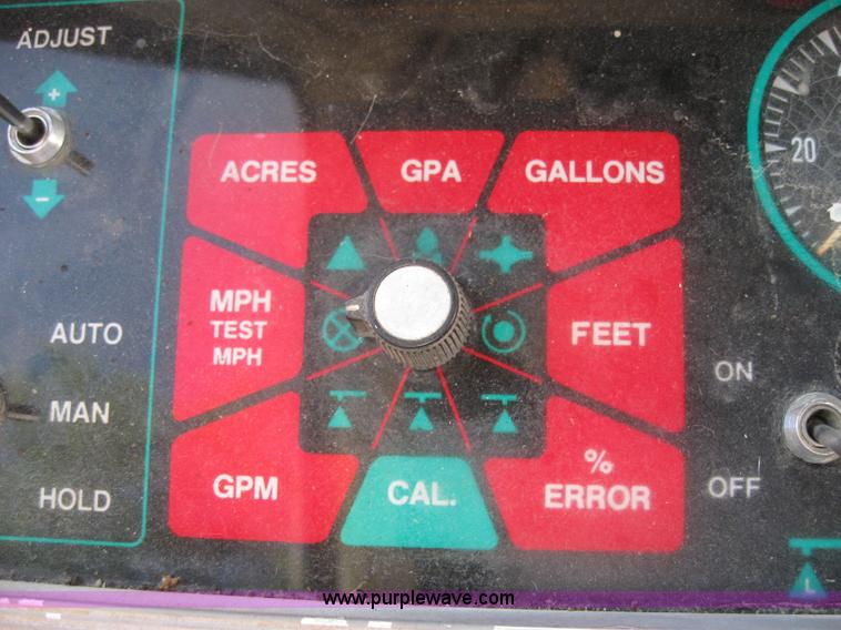 image for item 2227 1979 Hagie 647 self propelled sprayer with 60' boom