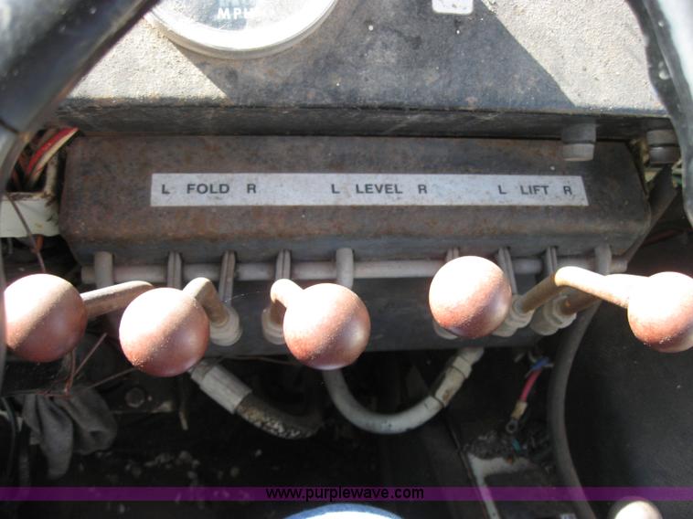 image for item 2227 1979 Hagie 647 self propelled sprayer with 60' boom