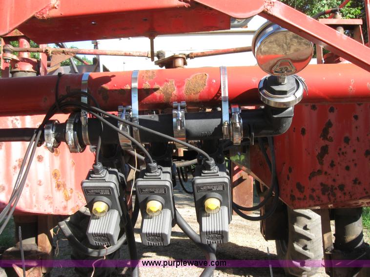 image for item 2227 1979 Hagie 647 self propelled sprayer with 60' boom