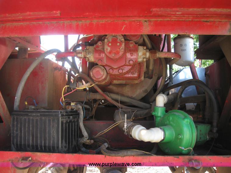 image for item 2227 1979 Hagie 647 self propelled sprayer with 60' boom