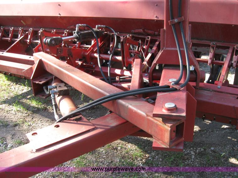 image for item 2228 Case IH 5100 double hitch grain drills