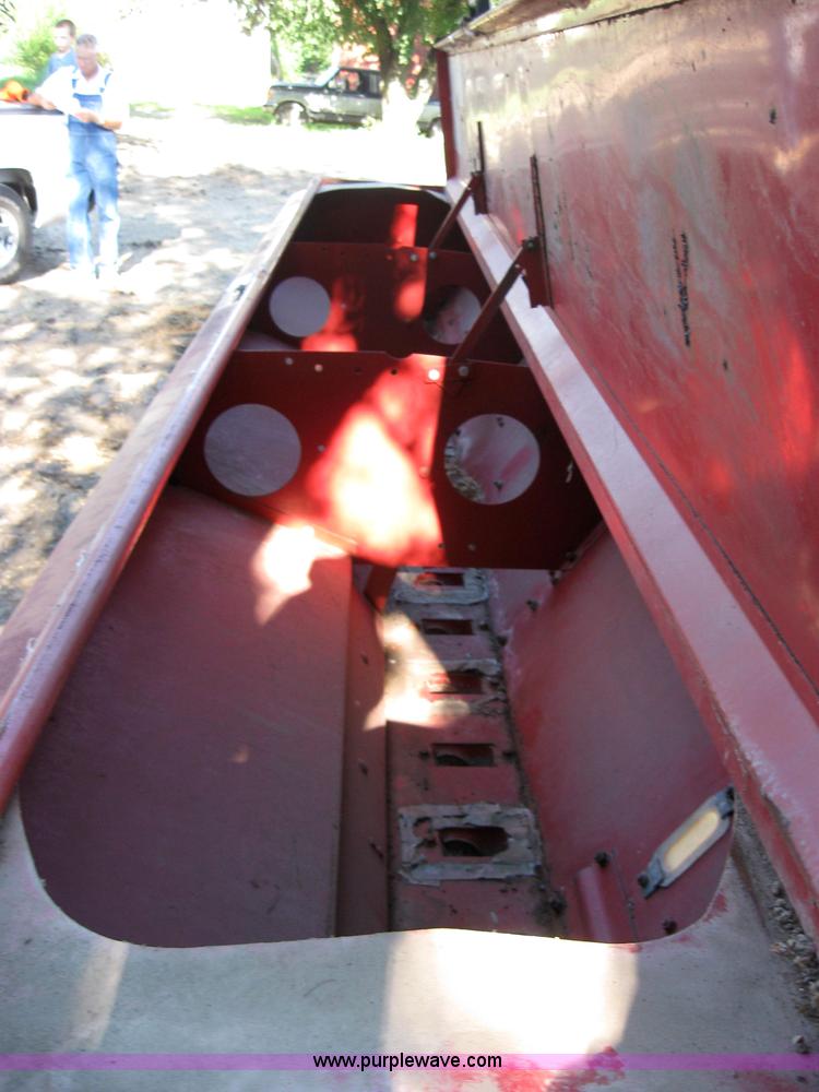 image for item 2228 Case IH 5100 double hitch grain drills