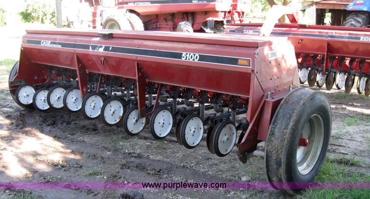 image for item 2228 Case IH 5100 double hitch grain drills