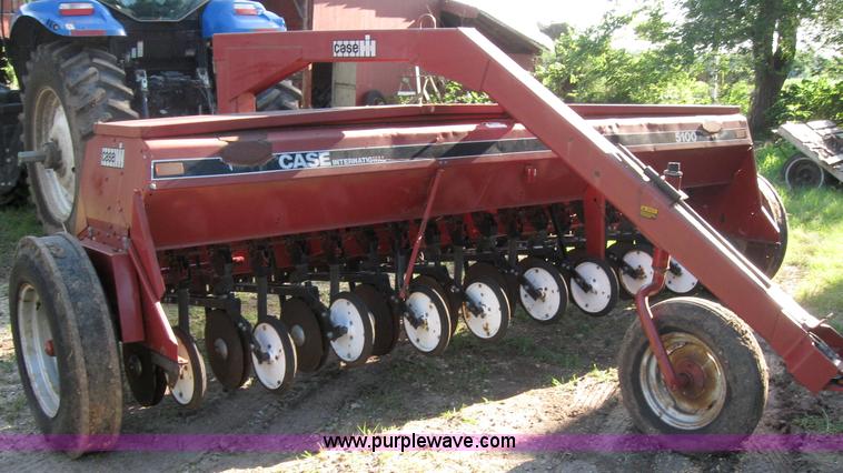 image for item 2228 Case IH 5100 double hitch grain drills