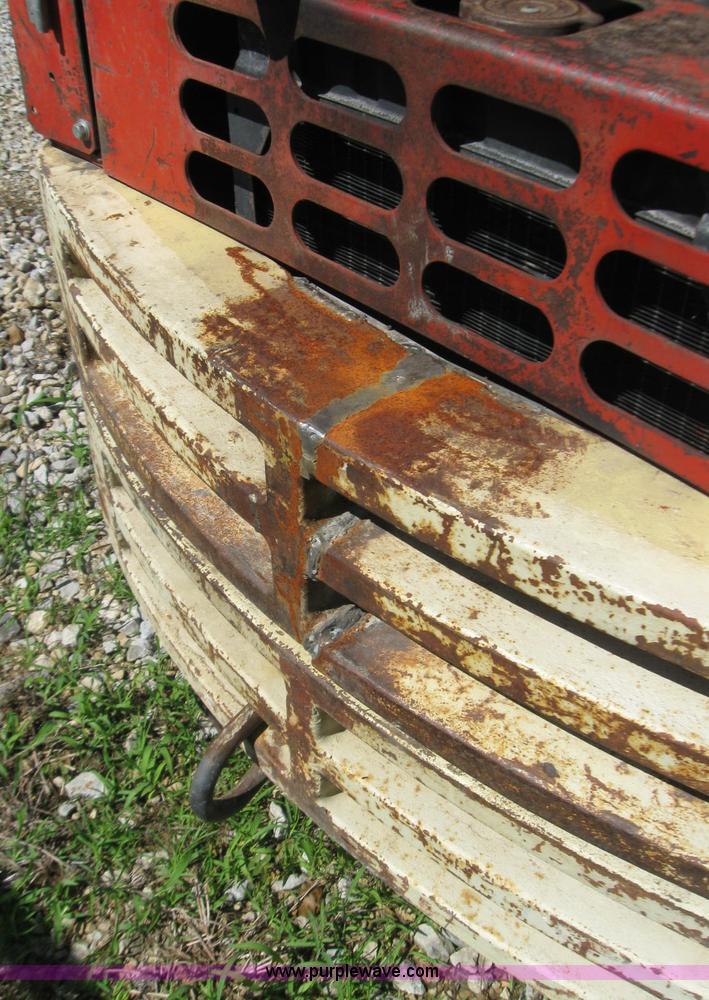 image for item 2238 Gehl 4400 hydracat skid steer