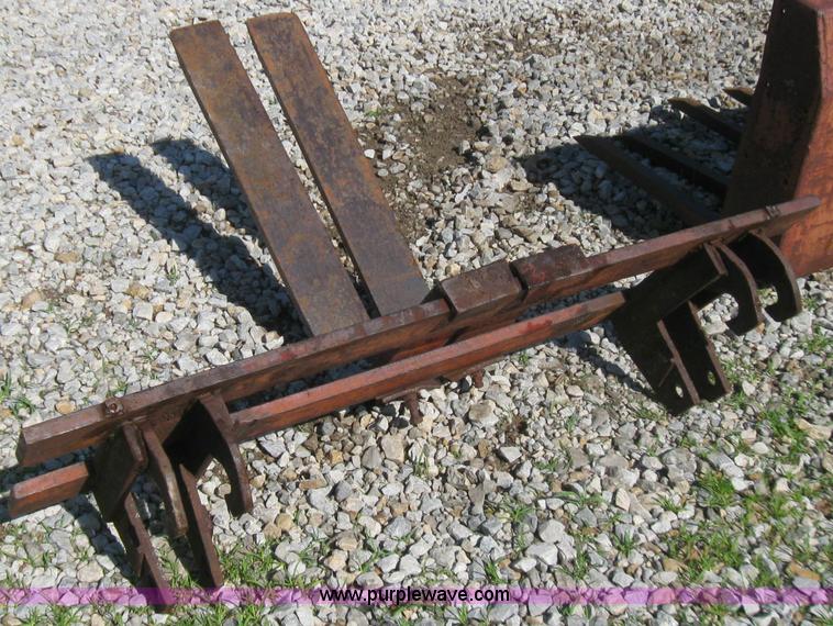 image for item 2238 Gehl 4400 hydracat skid steer