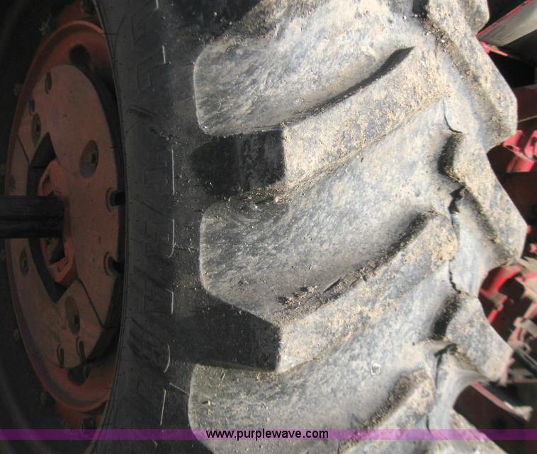 image for item 2270 1976 International 986 tractor