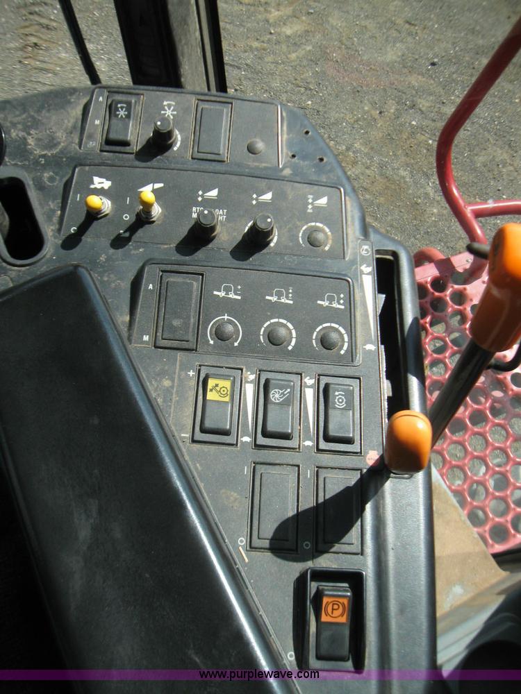 image for item 2279 1998 Case IH 2388 combine