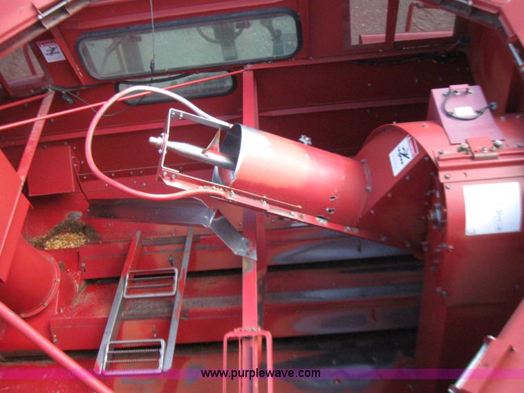 image for item 2279 1998 Case IH 2388 combine