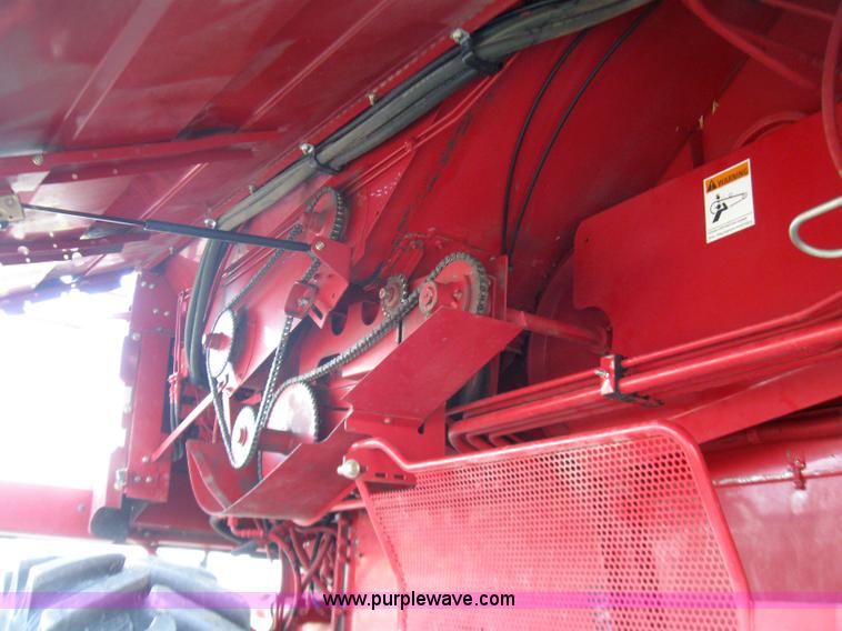 image for item 2279 1998 Case IH 2388 combine