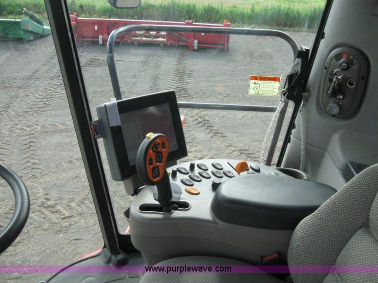 image for item 2280 2009 Case IH 8120AFX combine