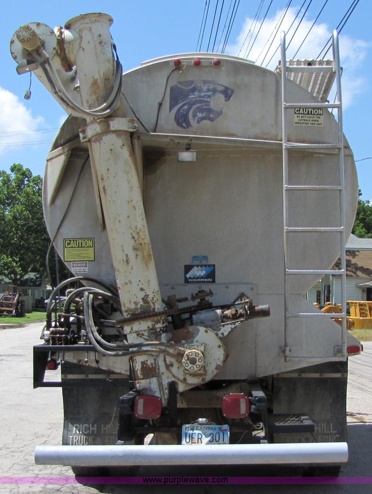 image for item 2282 1989 Ford LN8000F truck