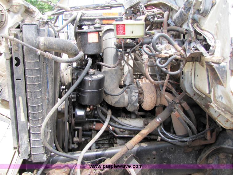 image for item 2282 1989 Ford LN8000F truck