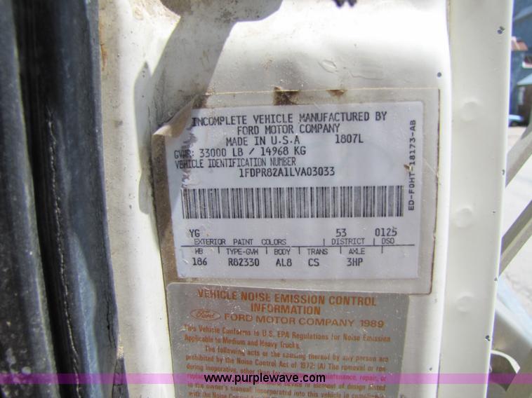 image for item 2282 1989 Ford LN8000F truck