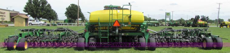 image for item 3511 2003 John Deere 1890 42 ft. air seeder