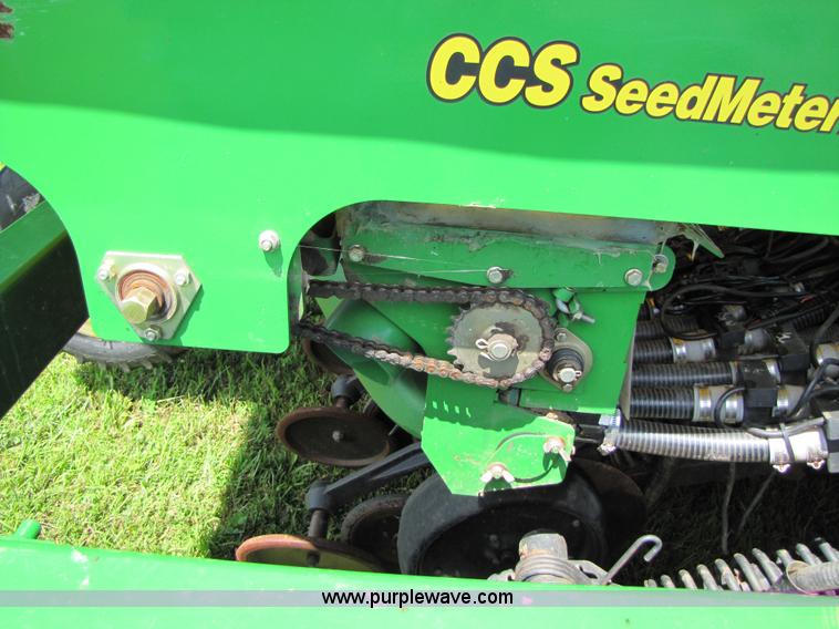 image for item 3511 2003 John Deere 1890 42 ft. air seeder
