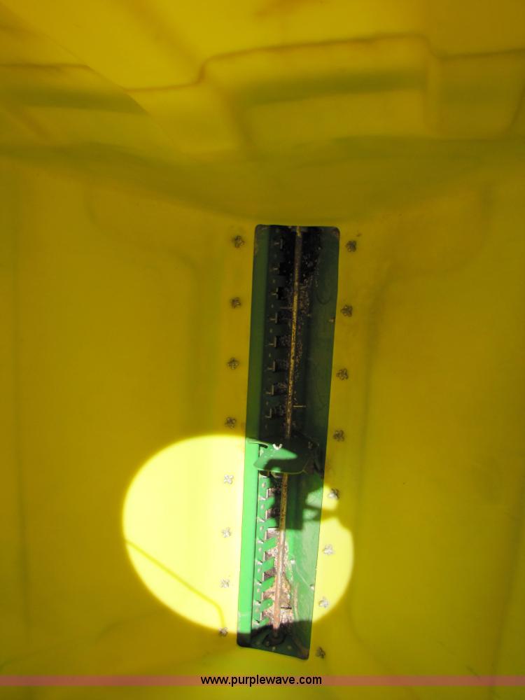 image for item 3511 2003 John Deere 1890 42 ft. air seeder