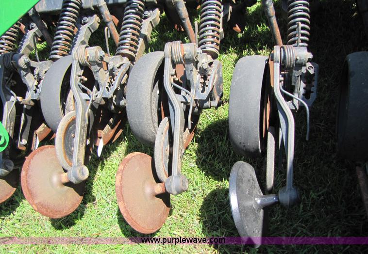 image for item 3511 2003 John Deere 1890 42 ft. air seeder