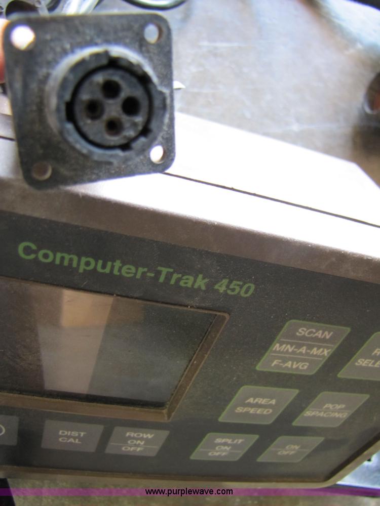 image for item 3511 2003 John Deere 1890 42 ft. air seeder