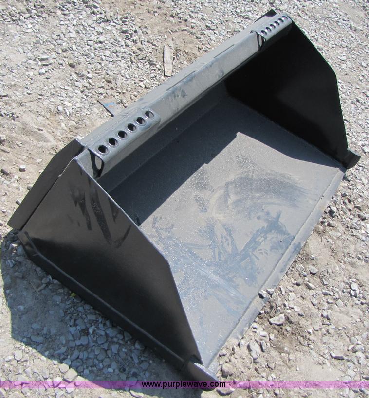 image for item 3518 48" skid steer bucket