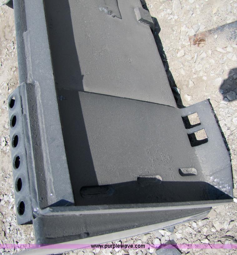 image for item 3518 48" skid steer bucket