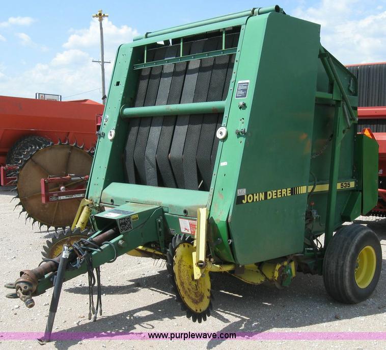 image for item 4291 John Deere 535 round baler