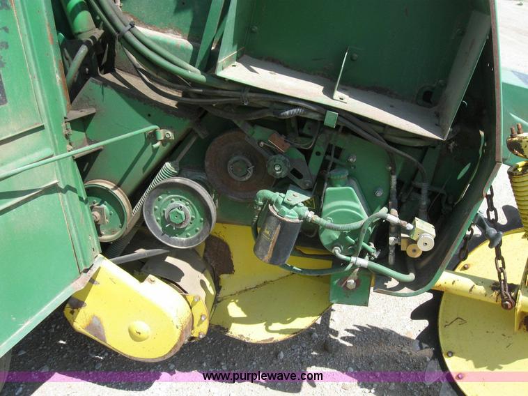 image for item 4291 John Deere 535 round baler