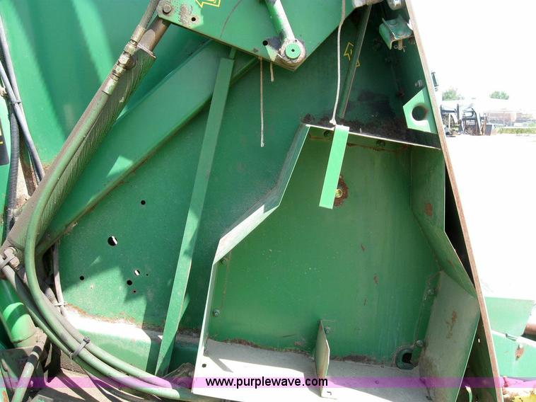 image for item 4291 John Deere 535 round baler