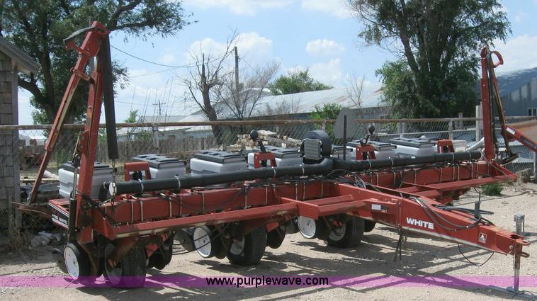 image for item 4292 White 6108 eight row planter