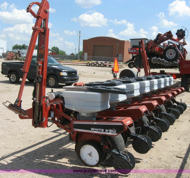 image for item 4292 White 6108 eight row planter