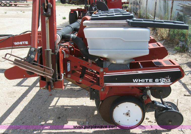 image for item 4292 White 6108 eight row planter