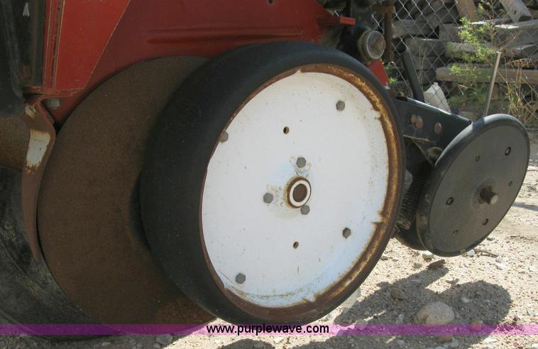 image for item 4292 White 6108 eight row planter