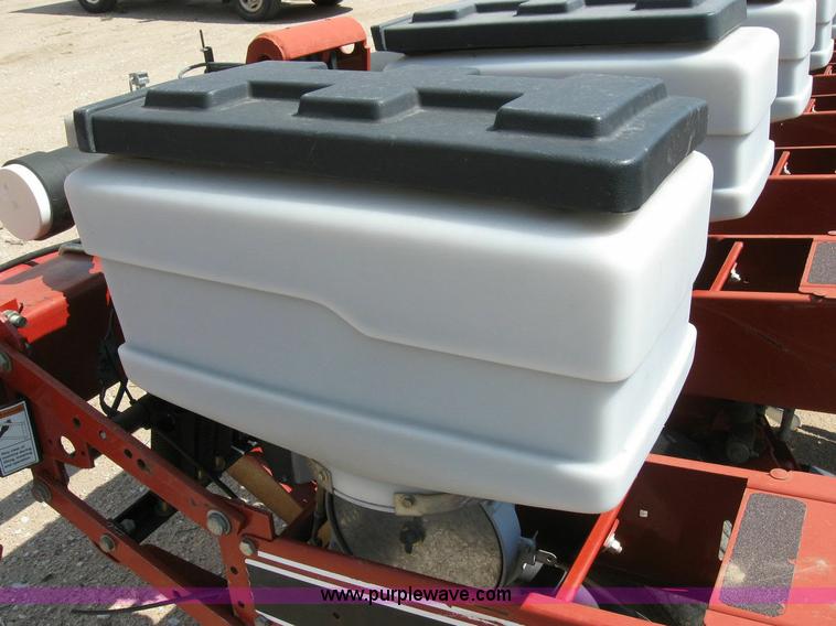 image for item 4292 White 6108 eight row planter