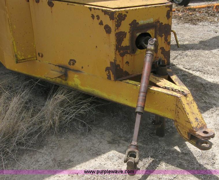 image for item 4293 Big 12 12K grain cart